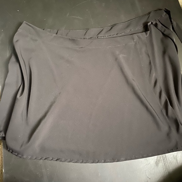 Brandy Melville black wrap skirt - Picture 2 of 5